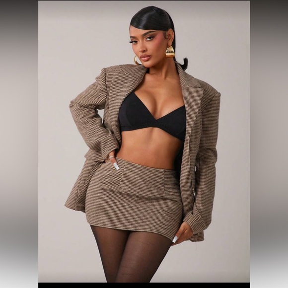 Radiana Retro Chic Commuting
Brown Plaid Suit Set - Picture 5 of 10